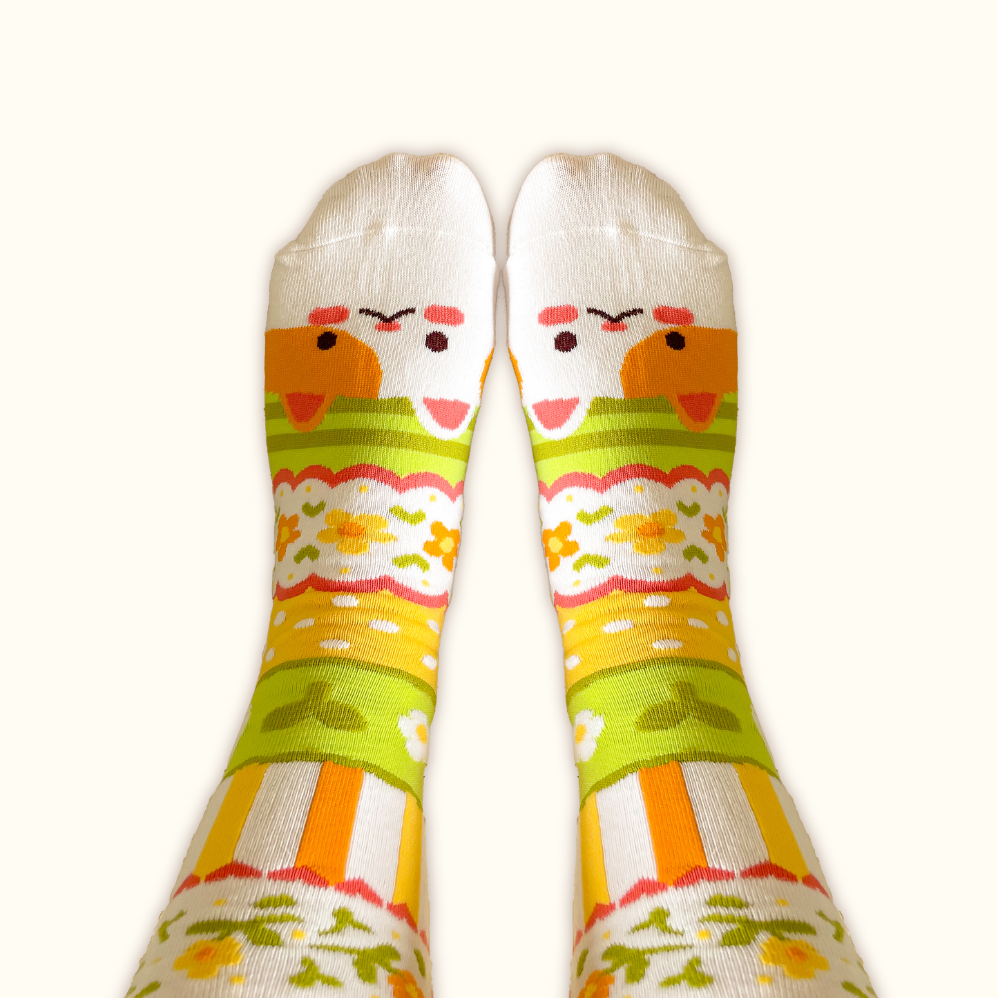 Brûlée the Cat Daisy Pattern - Cotton Socks