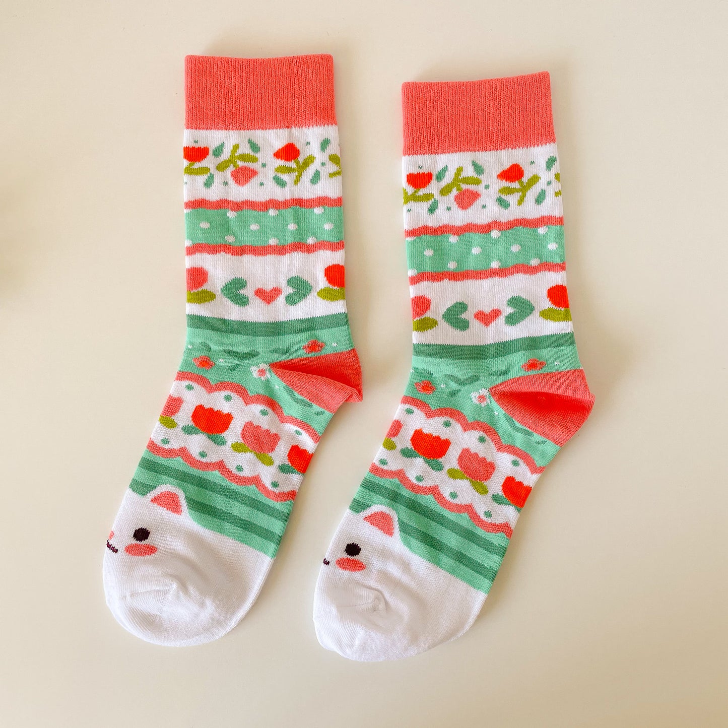 Crème the Cat Tulip Pattern - Cotton Socks