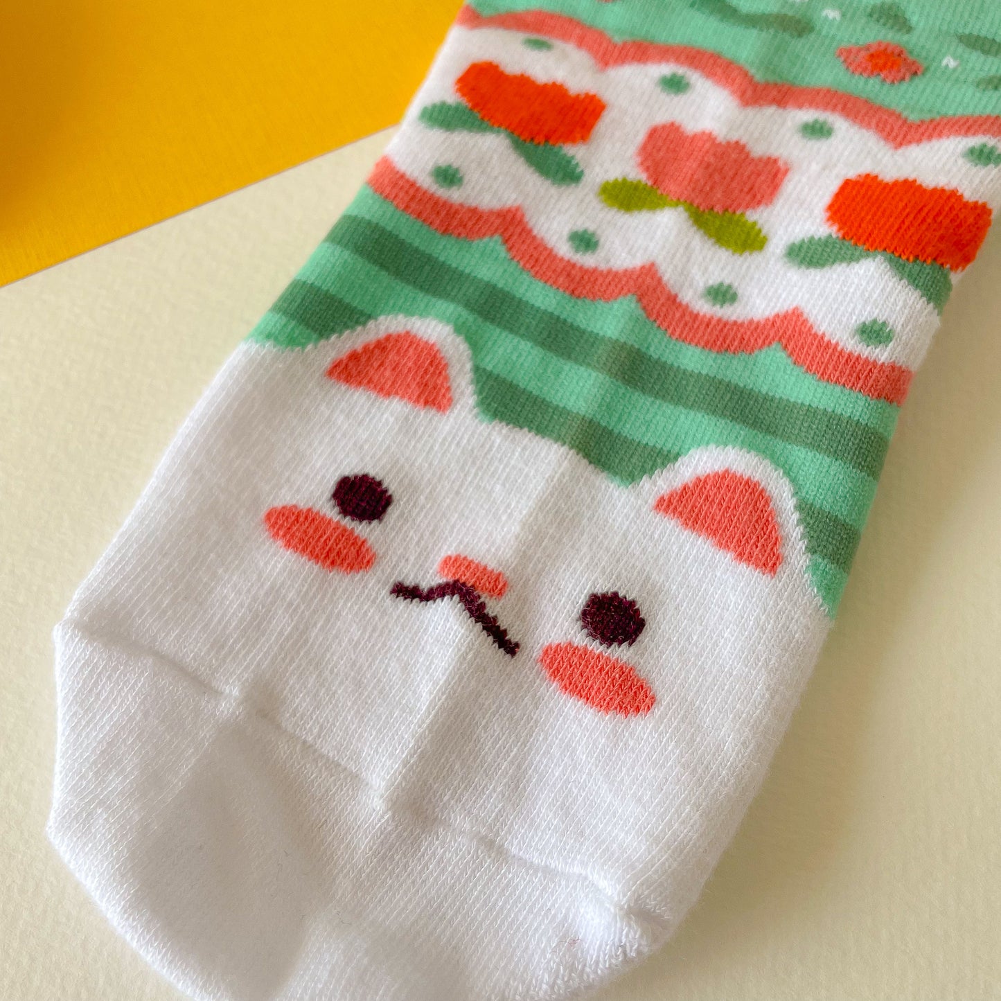 Crème the Cat Tulip Pattern - Cotton Socks