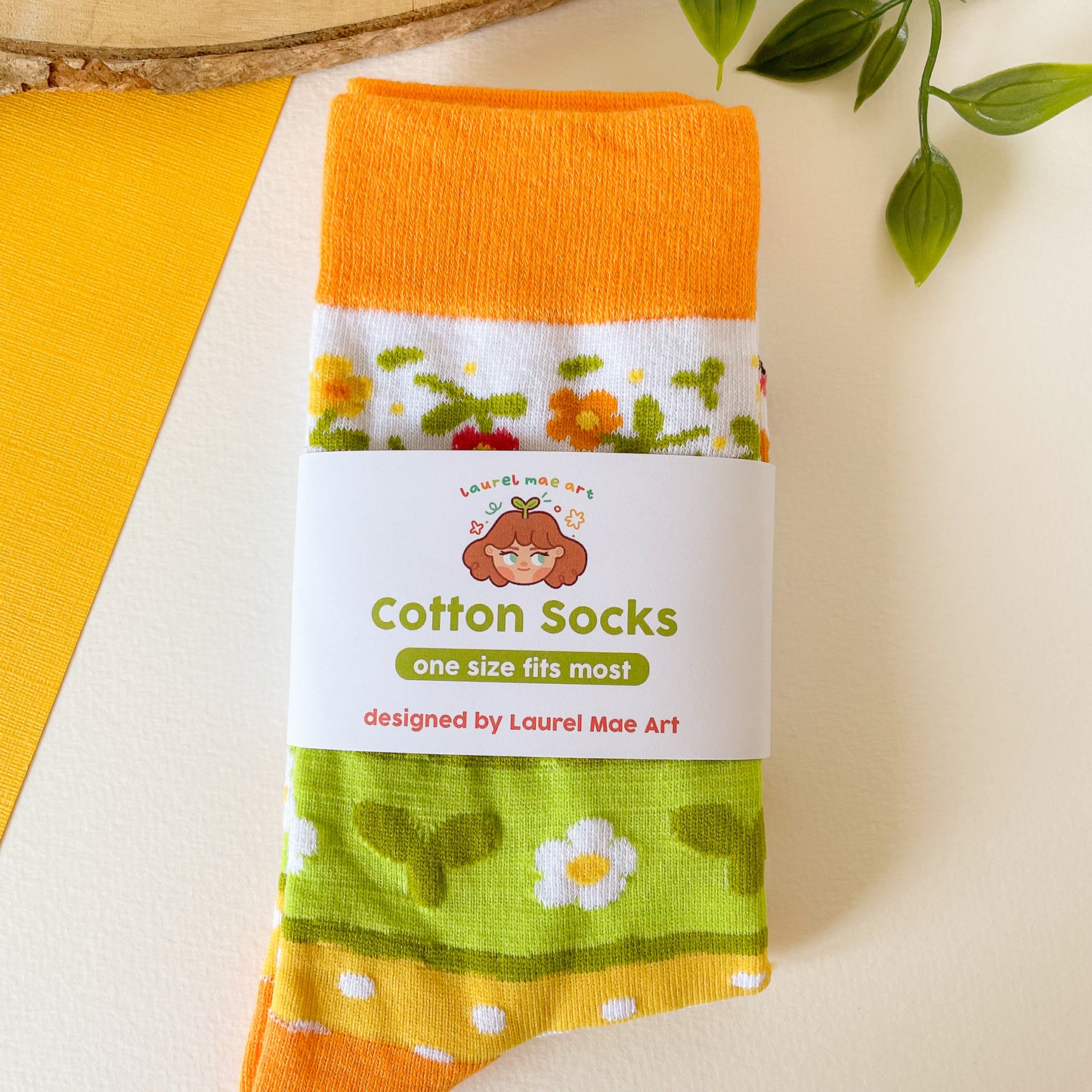 Brûlée the Cat Daisy Pattern - Cotton Socks