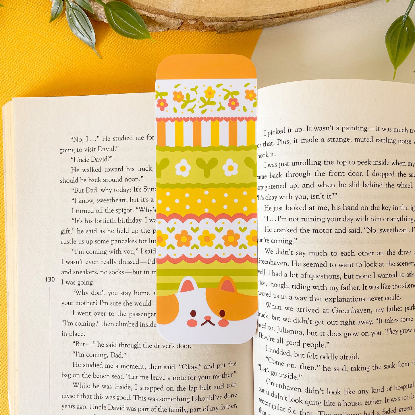 Brûlée the Cat Daisy Pattern Bookmark