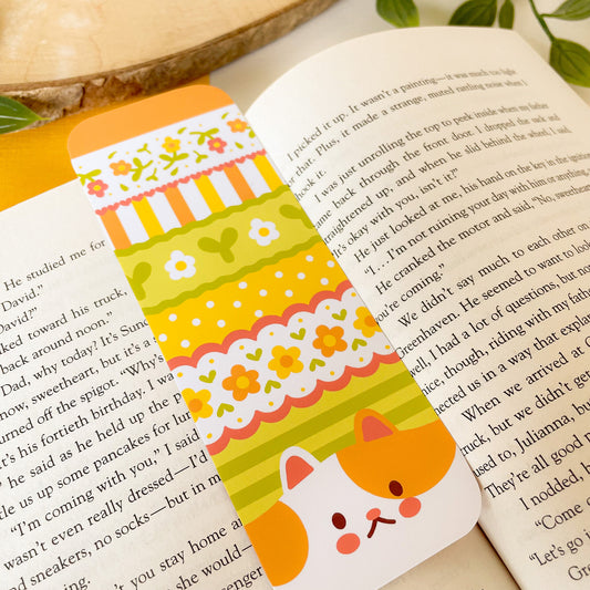 Brûlée the Cat Daisy Pattern Bookmark