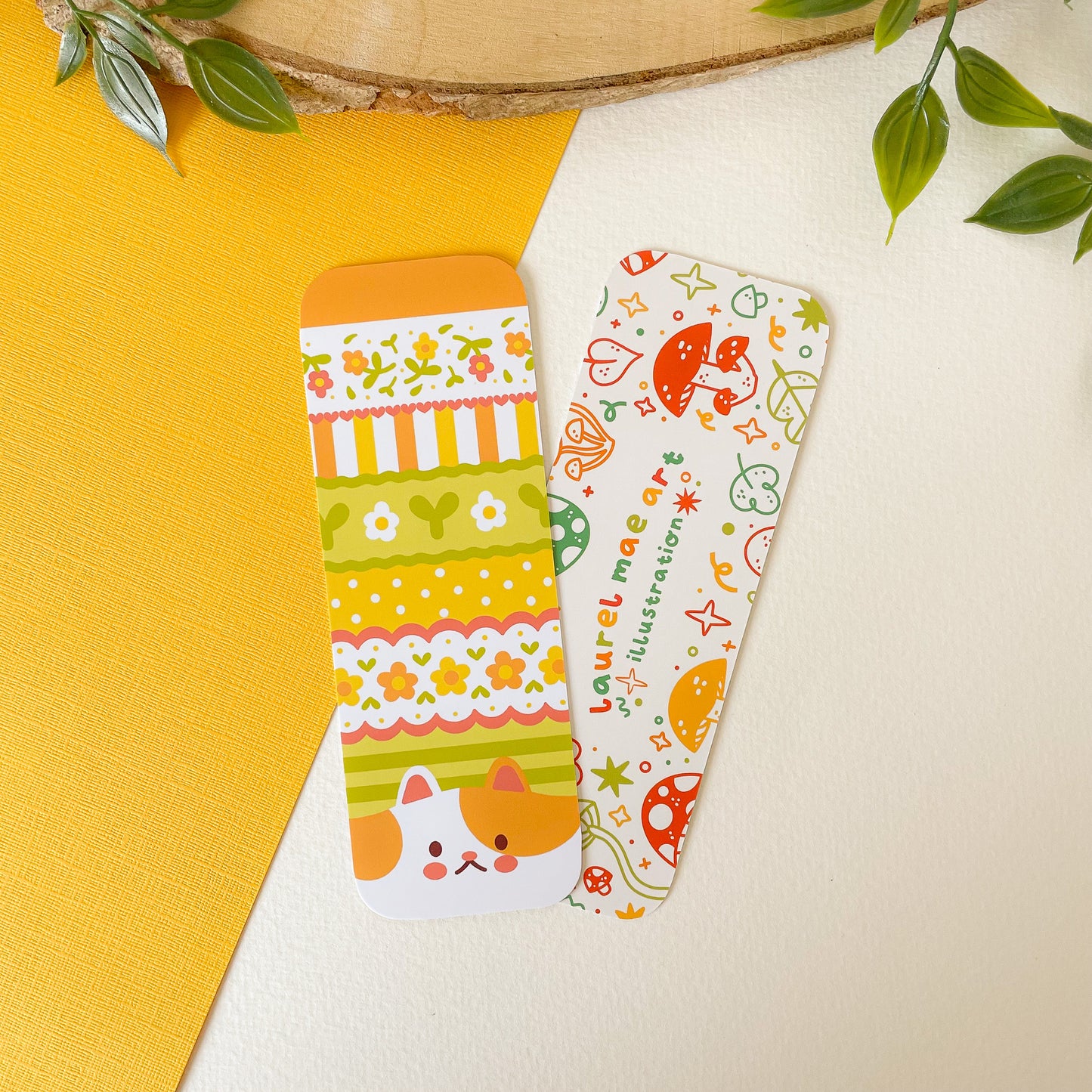 Brûlée the Cat Daisy Pattern Bookmark
