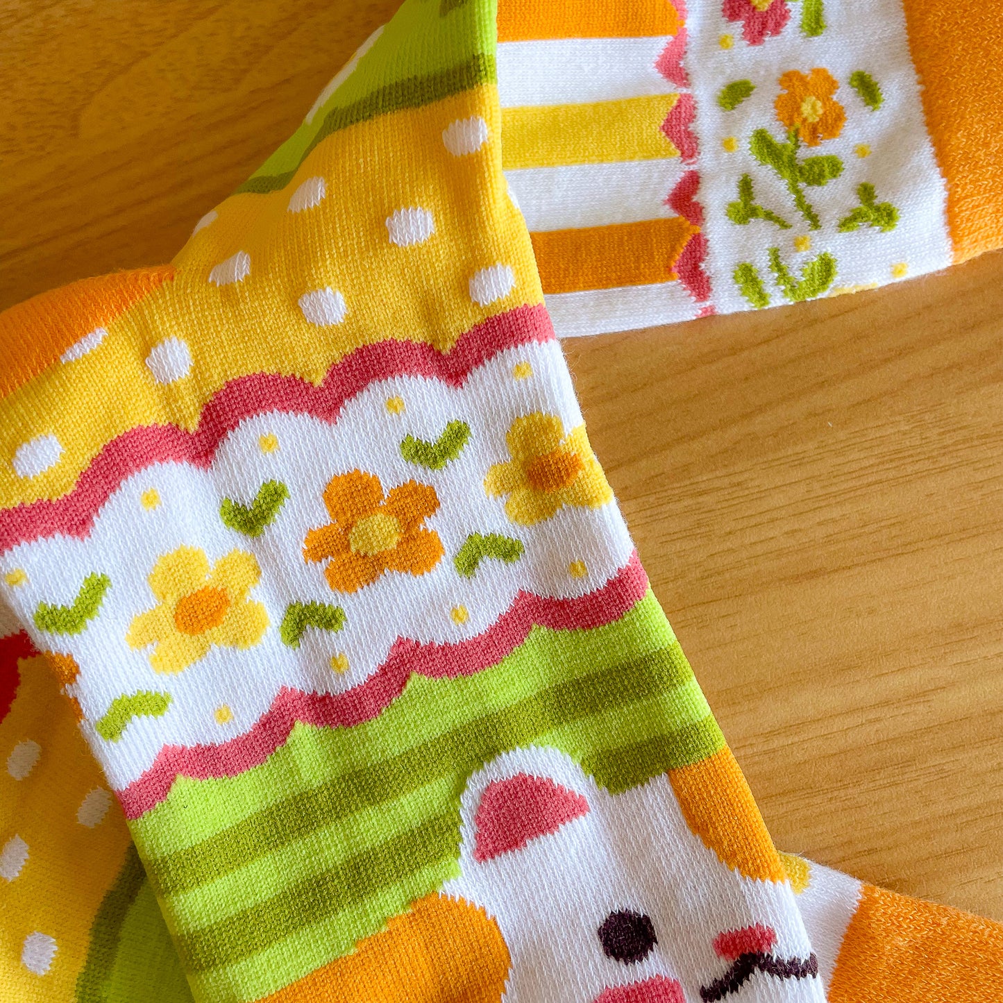 Brûlée the Cat Daisy Pattern - Cotton Socks