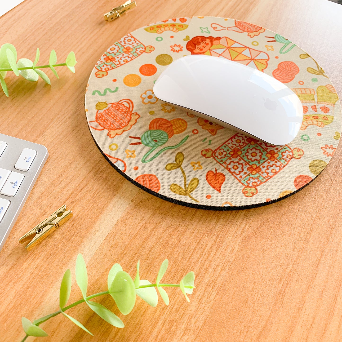 Cozy Knits - Round Mouse Mat