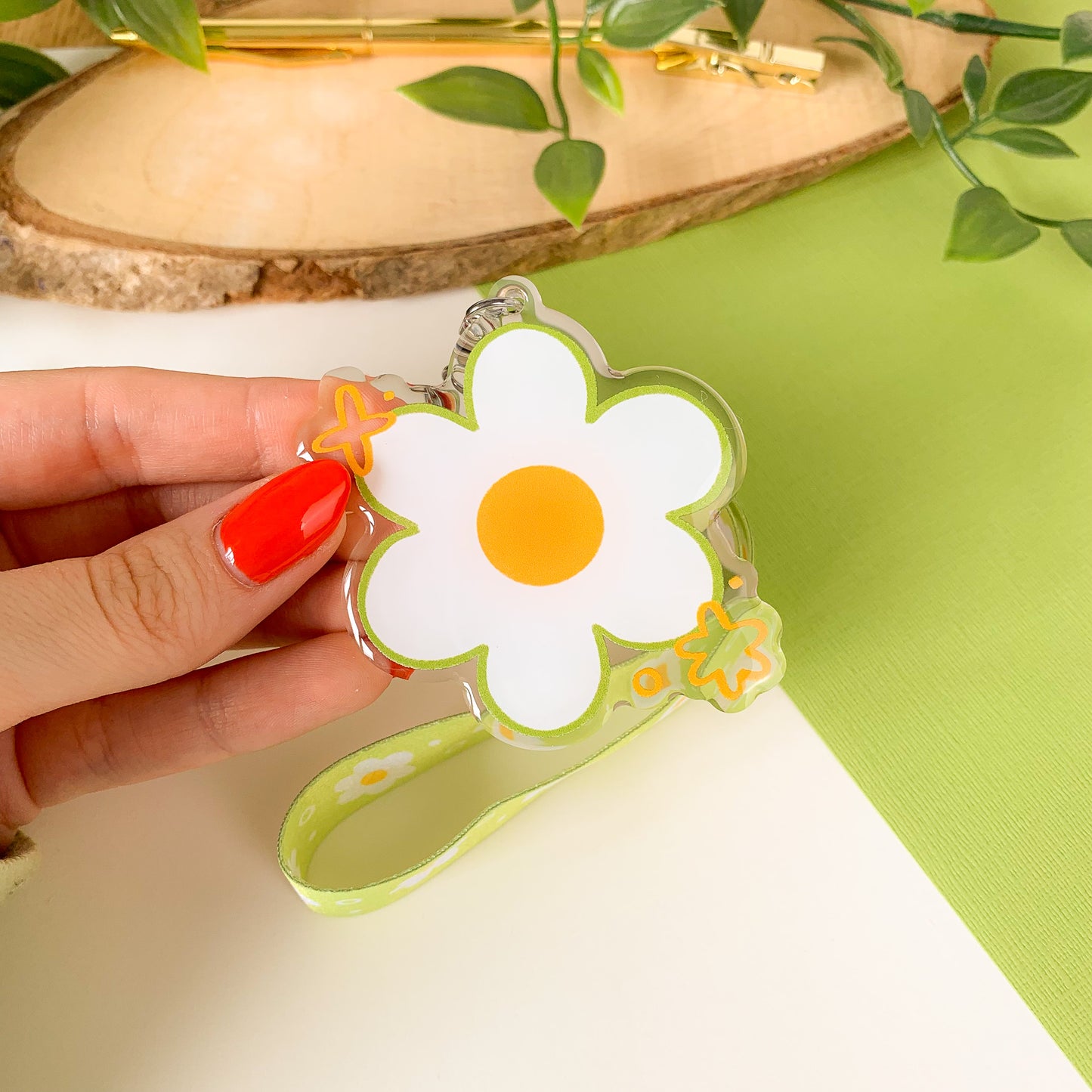 Daisy Pattern - Lanyard Keychain