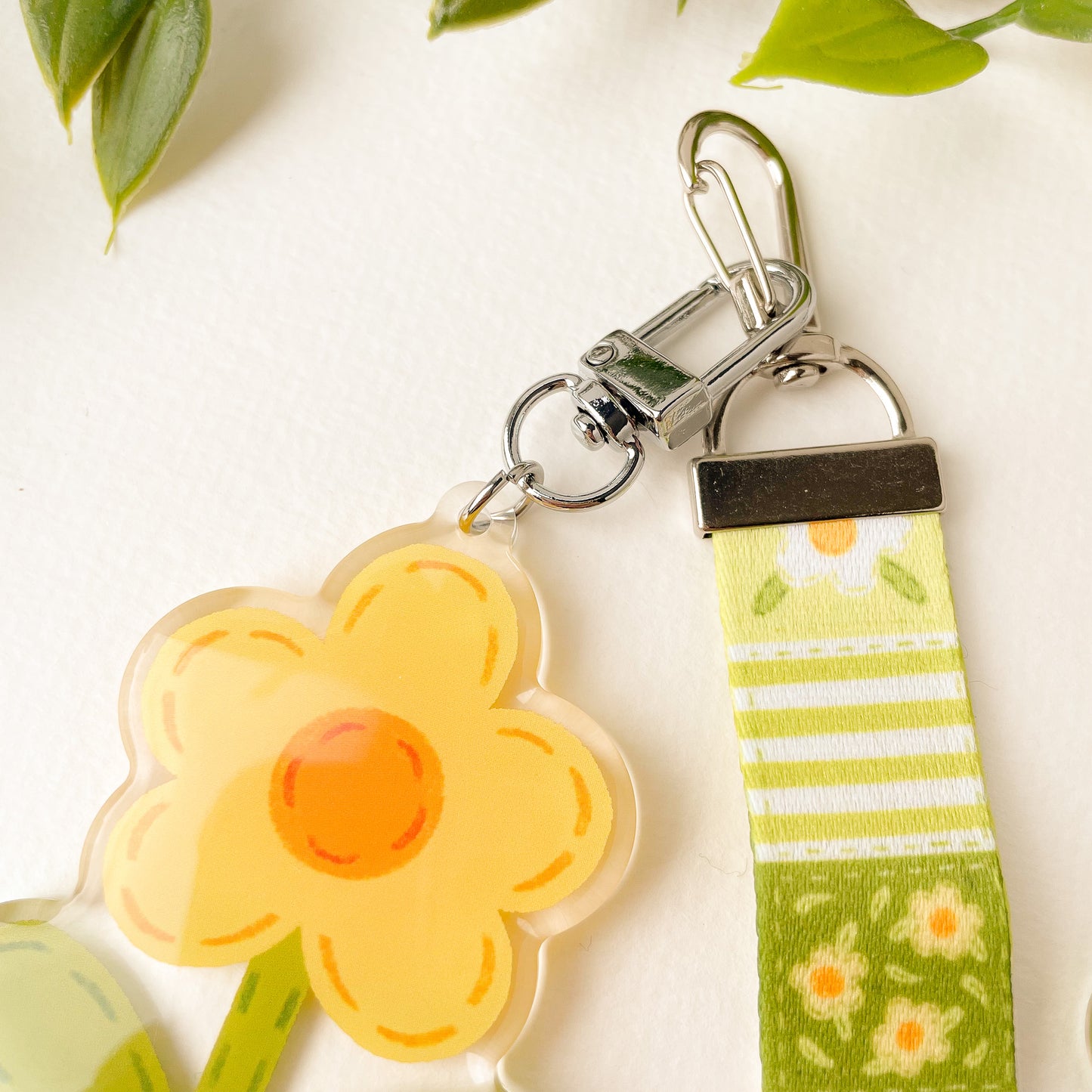 Green Daisy Blanket - Lanyard Keychain