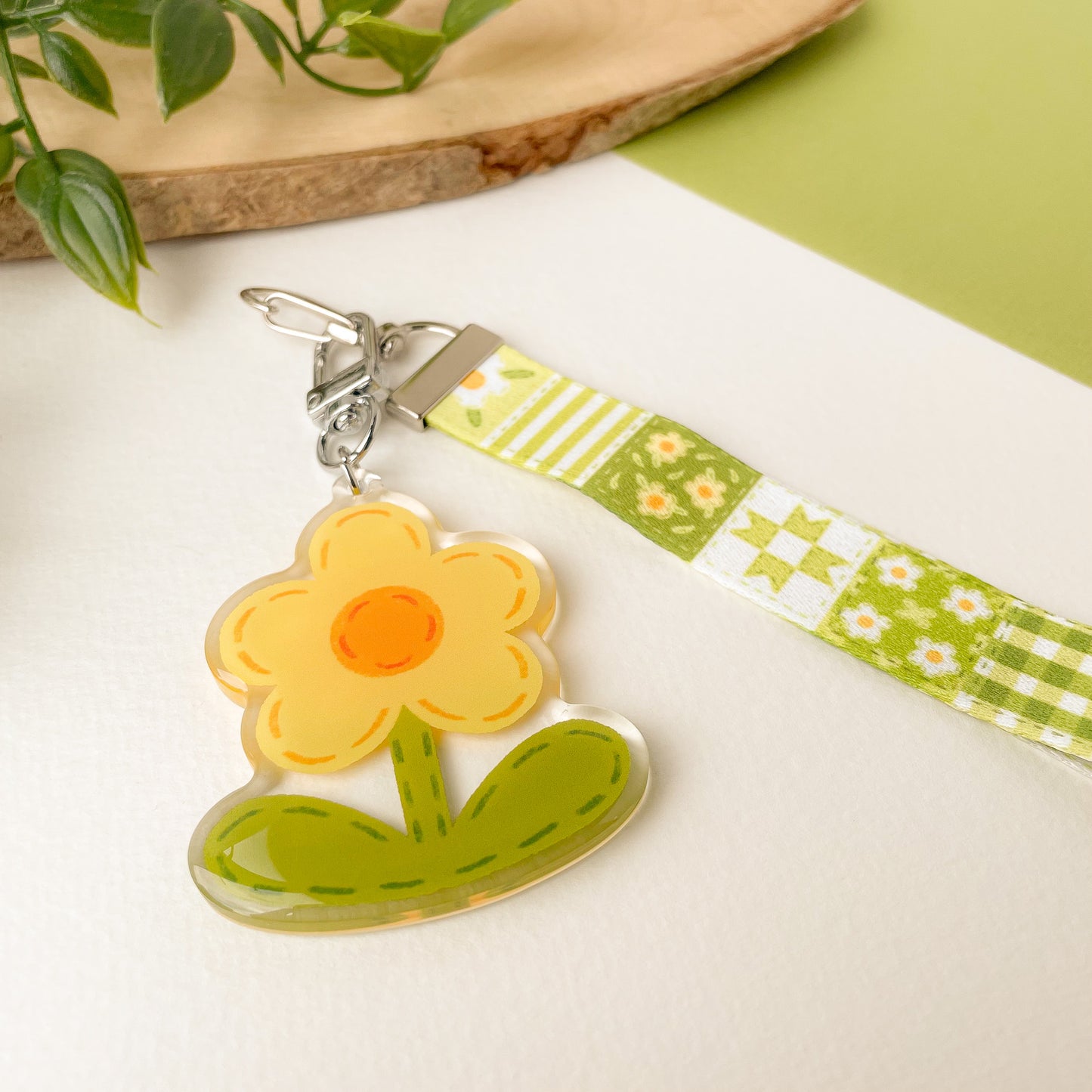 Green Daisy Blanket - Lanyard Keychain