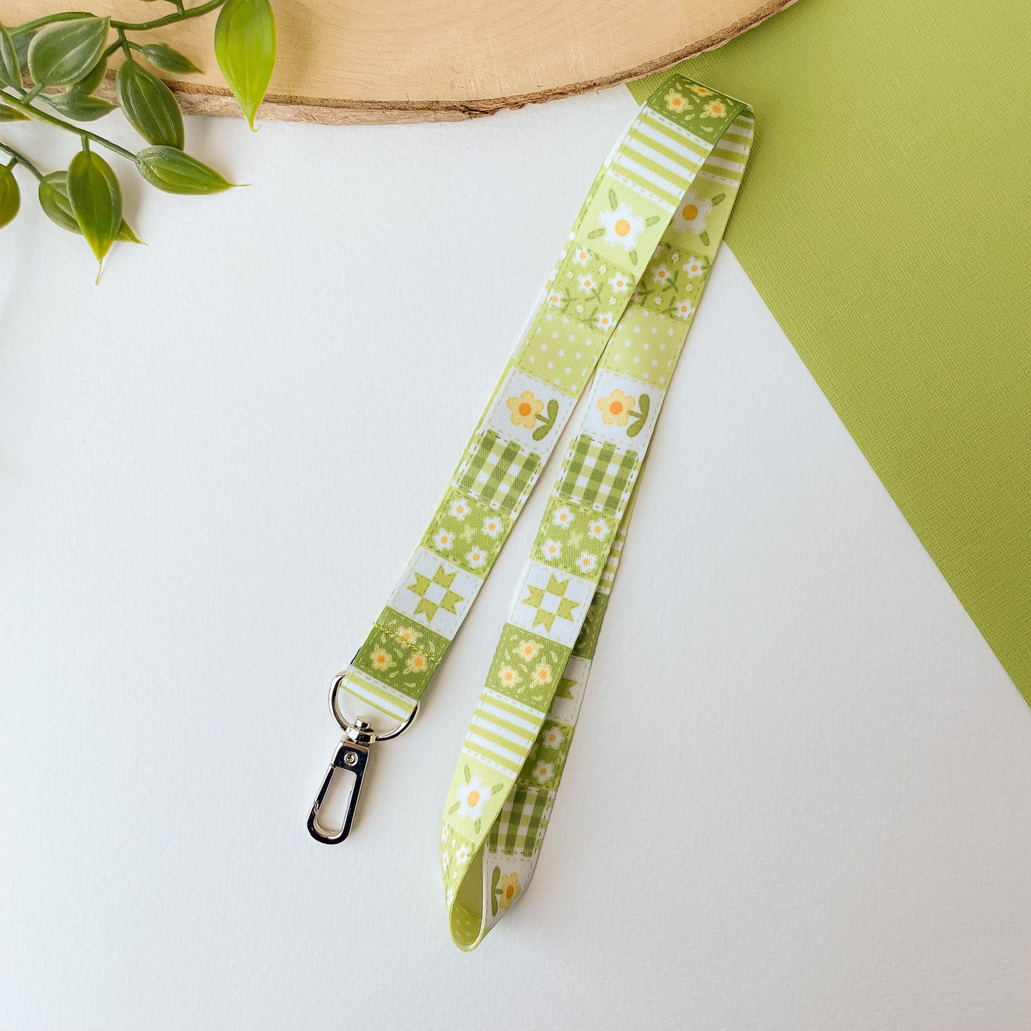 Green Daisy Blanket - Lanyard