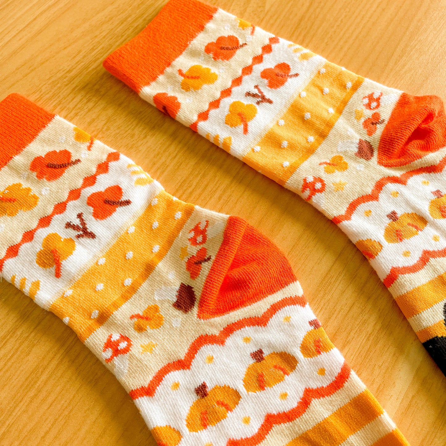 Kiki the Cat Autumn Pattern - Cotton Socks