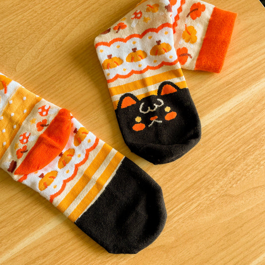 Kiki the Cat Autumn Pattern - Cotton Socks