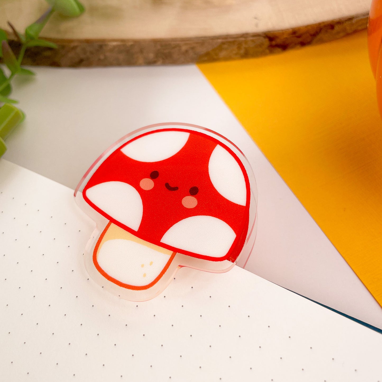 Mushroom Acrylic Clip