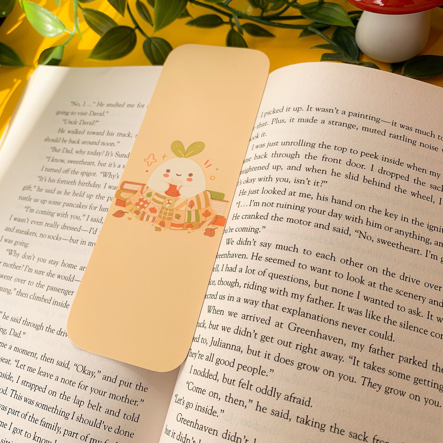 Cozy Meebloo Bookmark