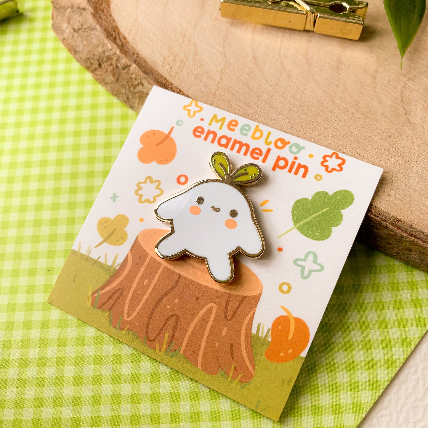 Meebloo - Enamel Pin