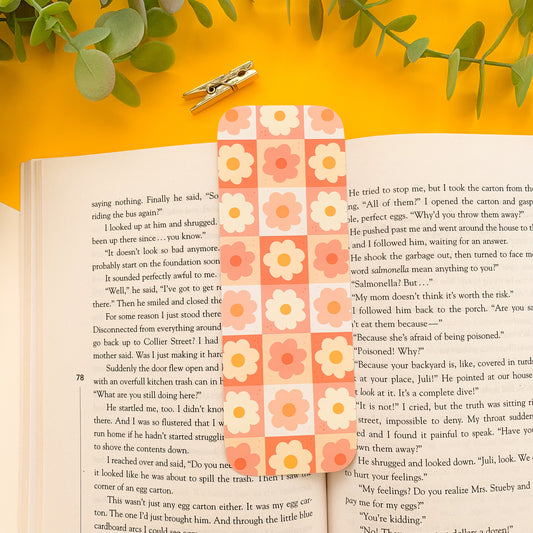 Pink Daisy Bookmark