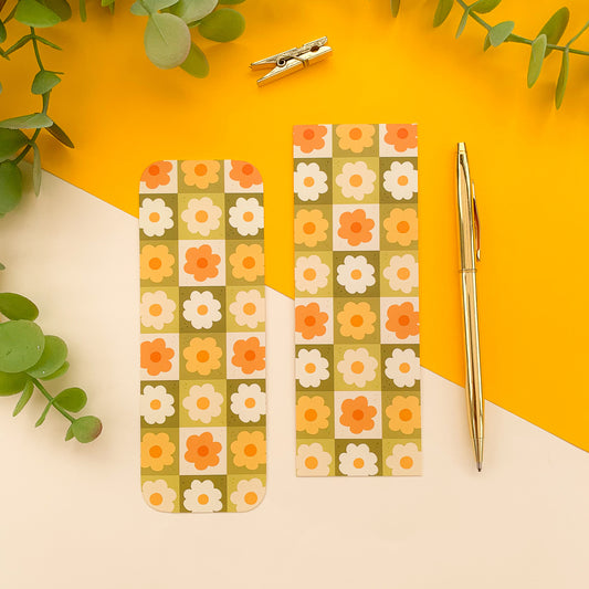 Green Daisy Bookmark