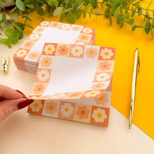 Pink Daisy - Memo Pad