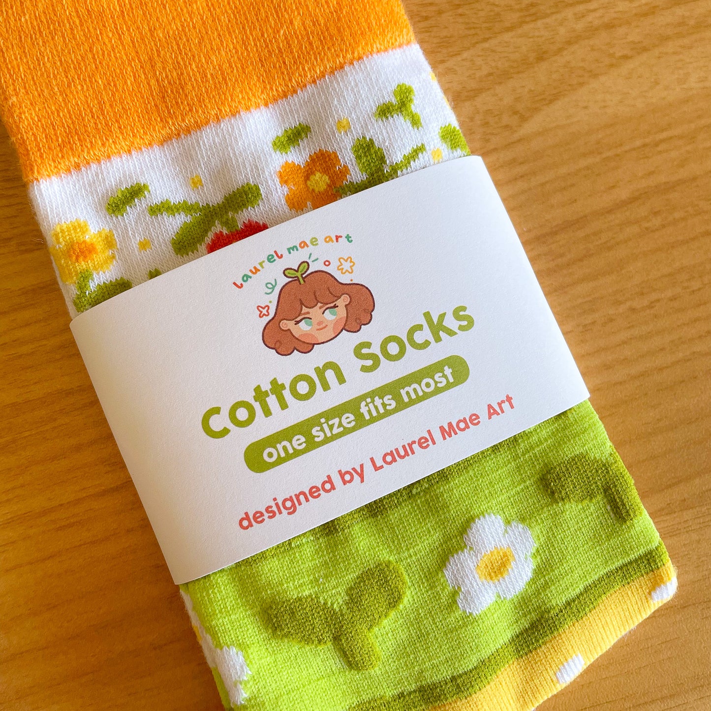 Brûlée the Cat Daisy Pattern - Cotton Socks