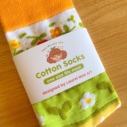 Brûlée the Cat Daisy Pattern - Cotton Socks