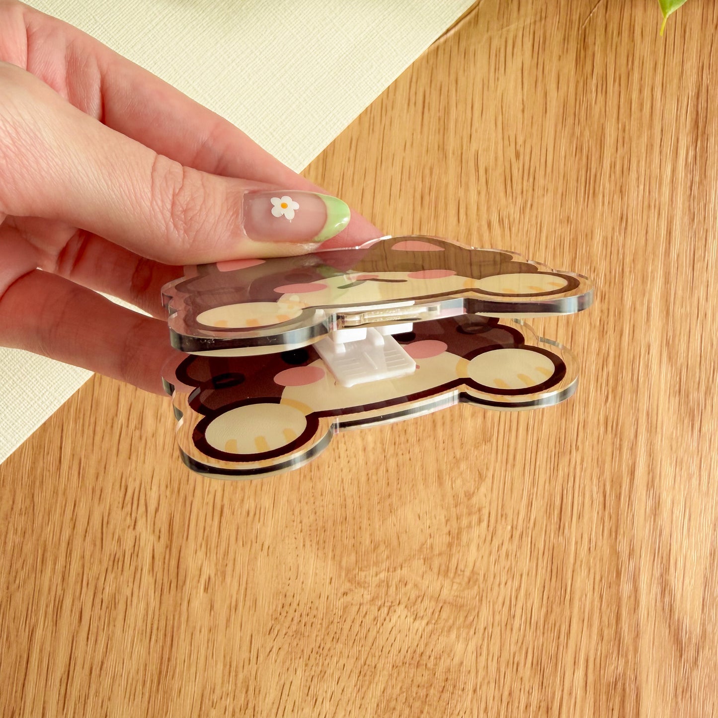 Peeking Cat - Acrylic Clip