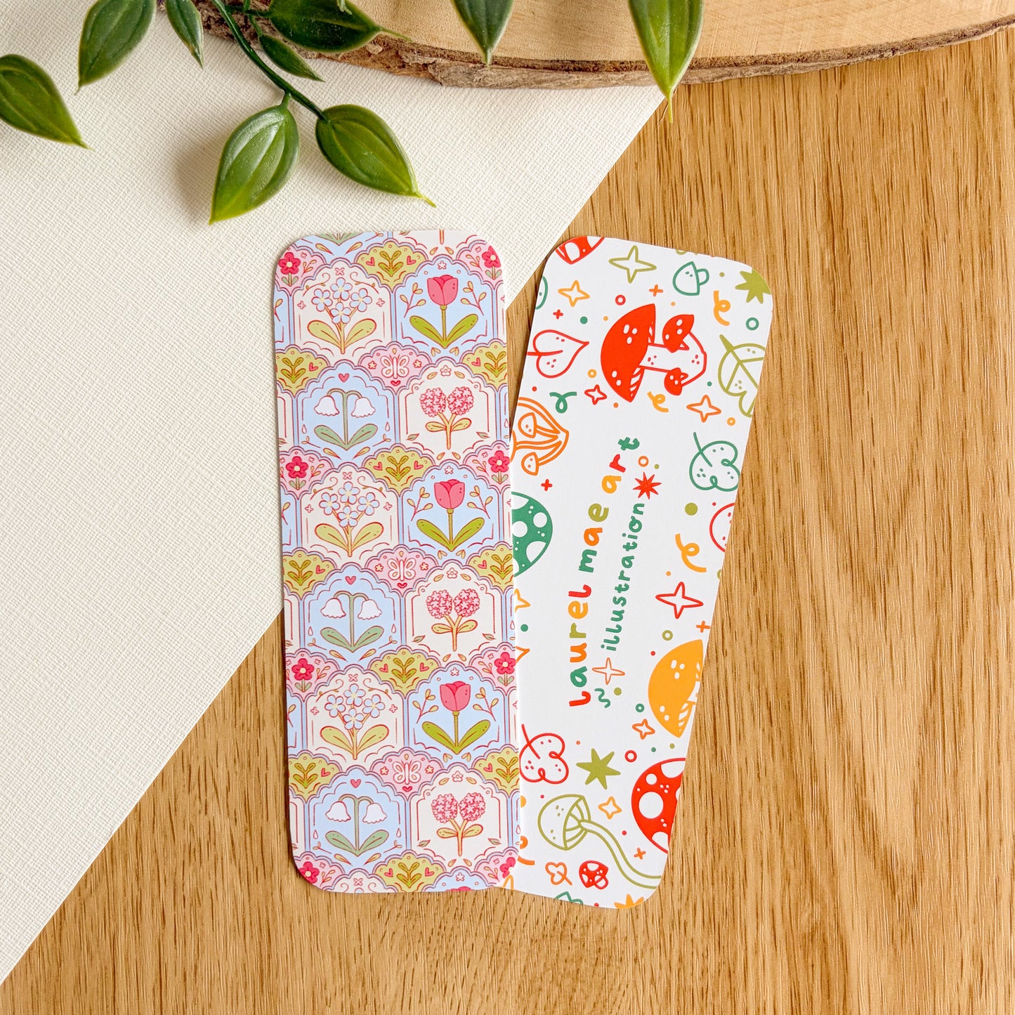 Scalloped Floral Pattern Bookmark