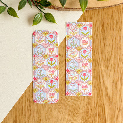 Scalloped Floral Pattern Bookmark