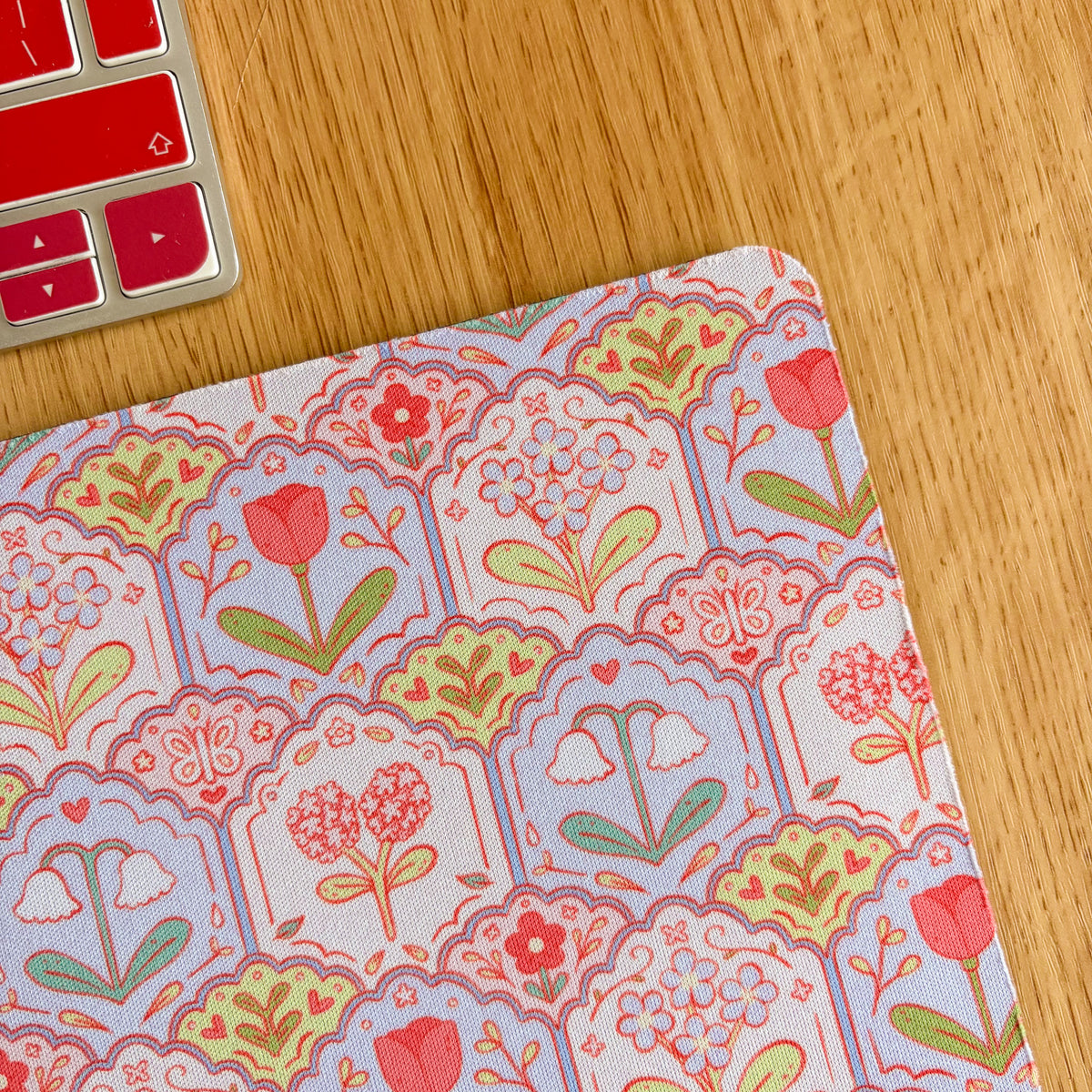 Scalloped Floral Pattern - Rectangle Mouse Mat