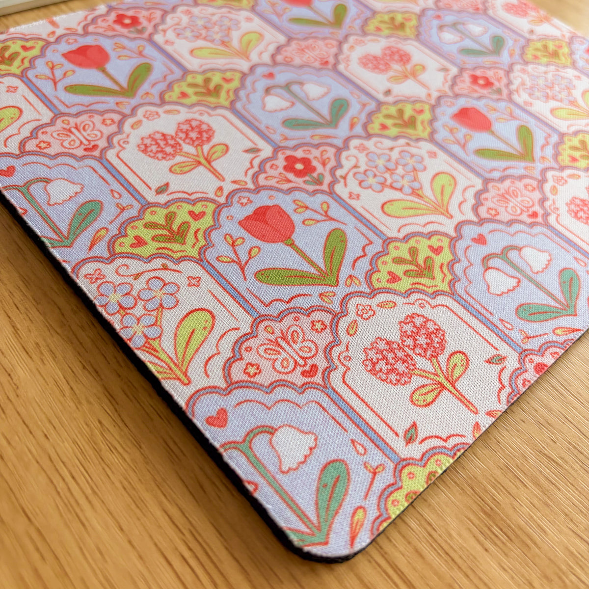 Scalloped Floral Pattern - Rectangle Mouse Mat