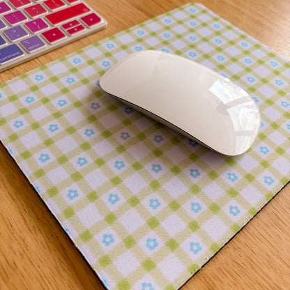 Green Gingham Daisy - Rectangle Mouse Mat