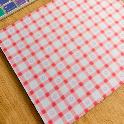 Pink Gingham Daisy - Rectangle Mouse Mat