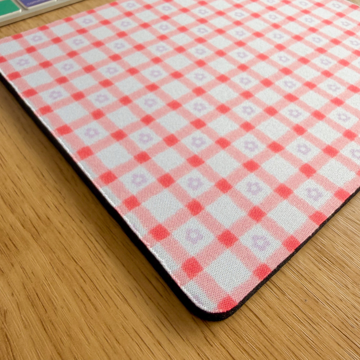 Pink Gingham Daisy - Rectangle Mouse Mat