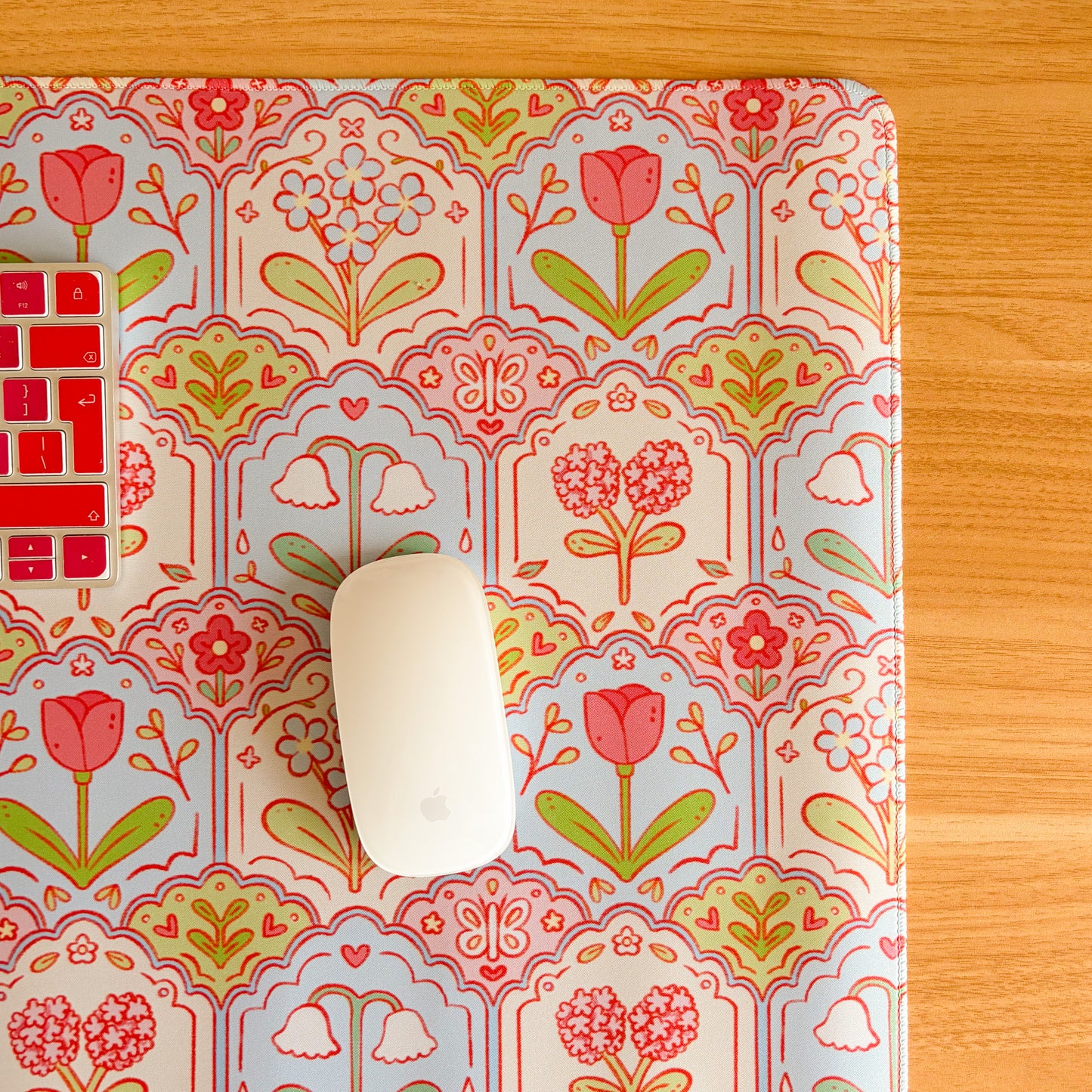 Scalloped Floral Pattern - Large Gaming Mouse Mat