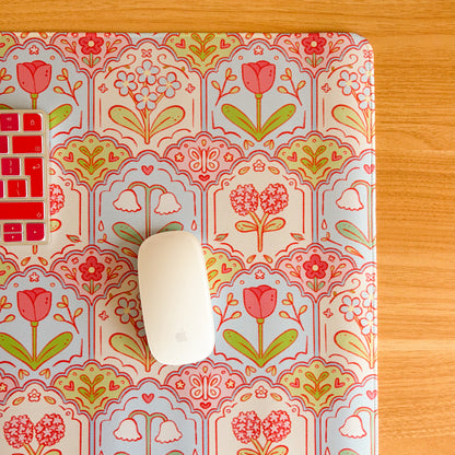 Scalloped Floral Pattern - Large Gaming Mouse Mat