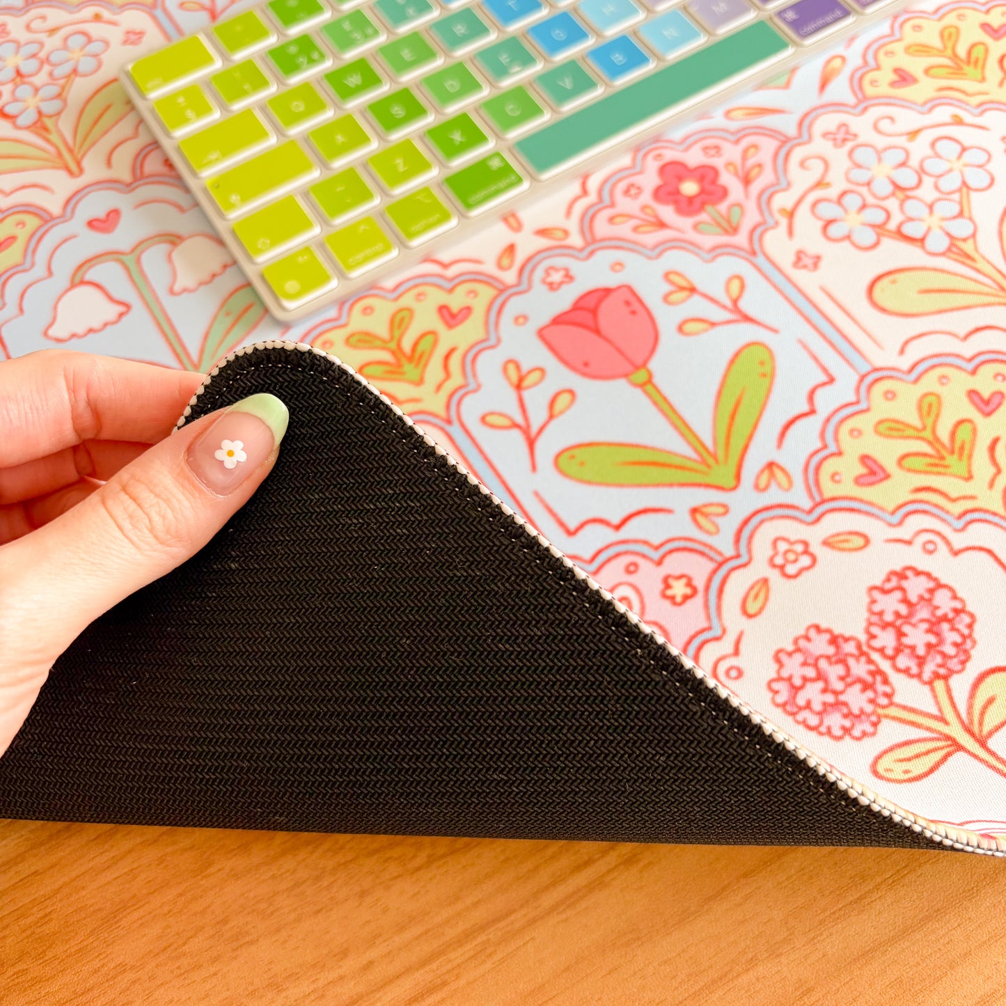 Scalloped Floral Pattern - Large Gaming Mouse Mat
