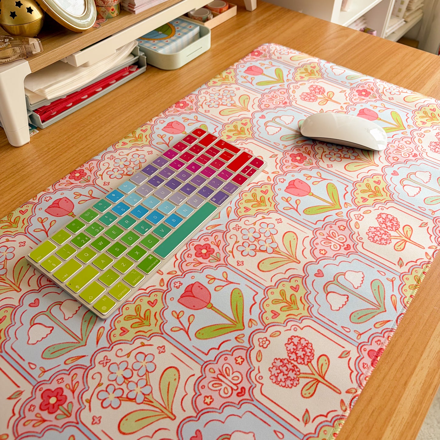 Scalloped Floral Pattern - Large Gaming Mouse Mat