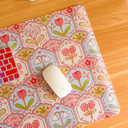 Scalloped Floral Pattern - Large Gaming Mouse Mat