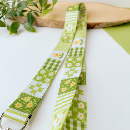 Green Daisy Blanket - Lanyard