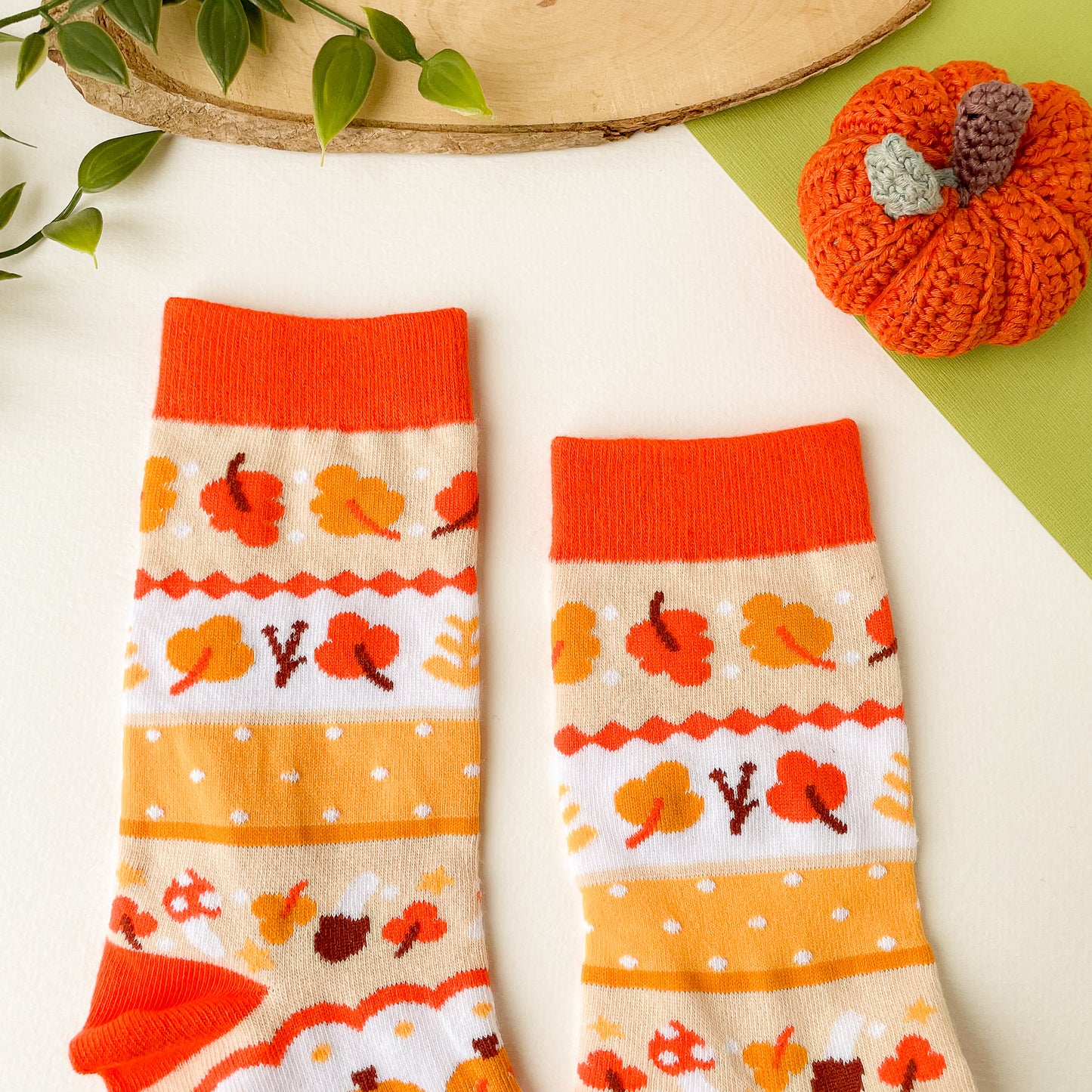 Kiki the Cat Autumn Pattern - Cotton Socks
