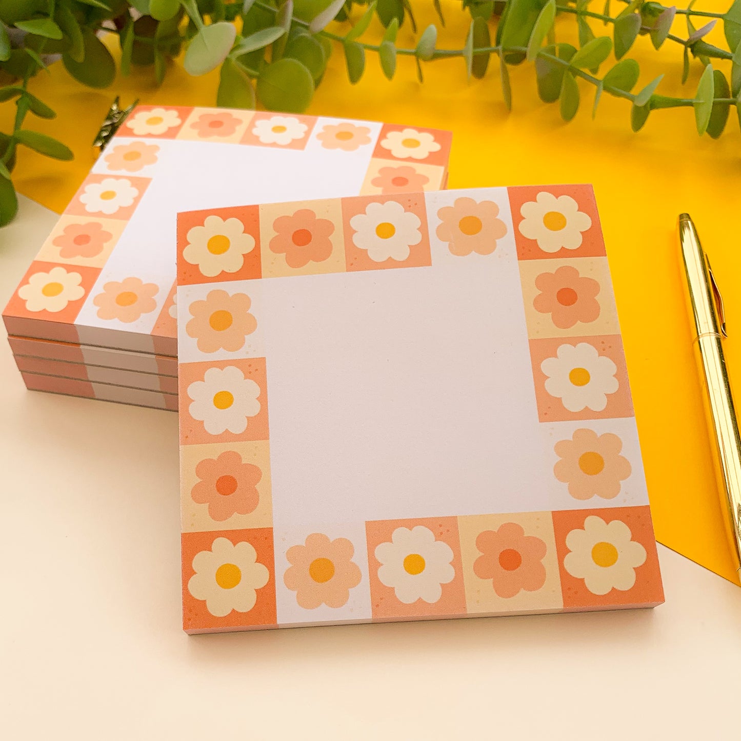 Pink Daisy - Memo Pad