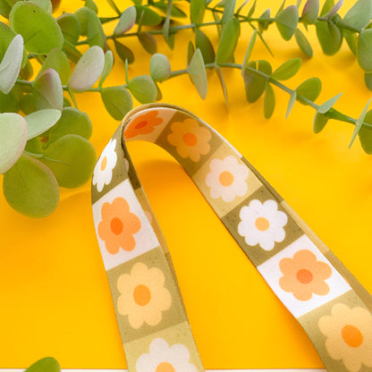 Green Daisy - Lanyard