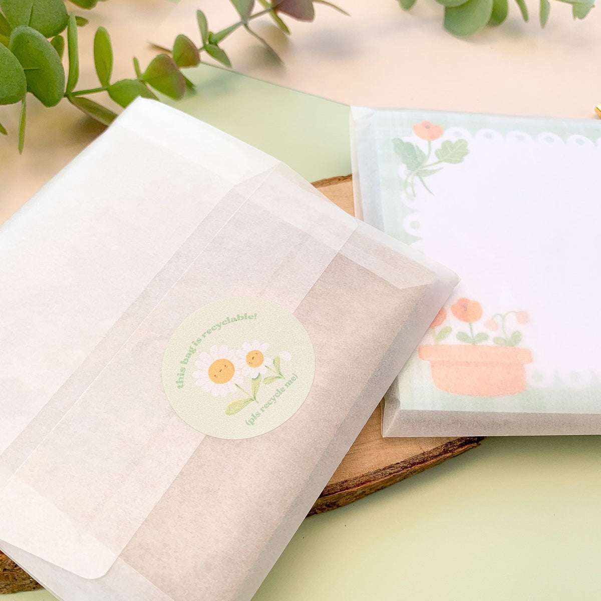 Spring Essentials - Memo Pad