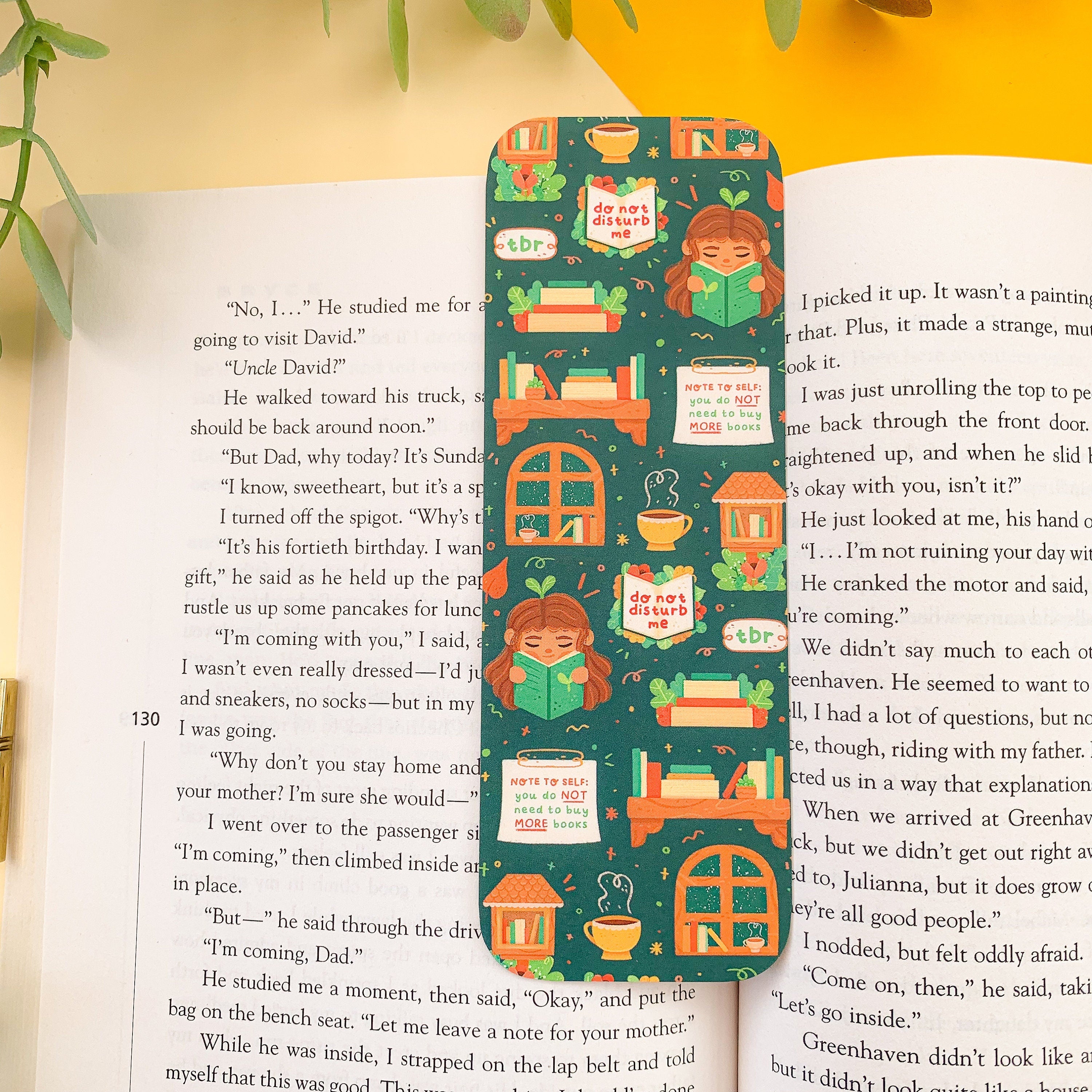 Bookworm Essentials Bookmark – laurelmaeart